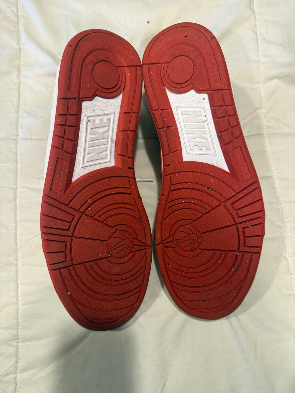 Nike Men’s White, Red & Black Low-Top Sneakers - Picture 5 of 5